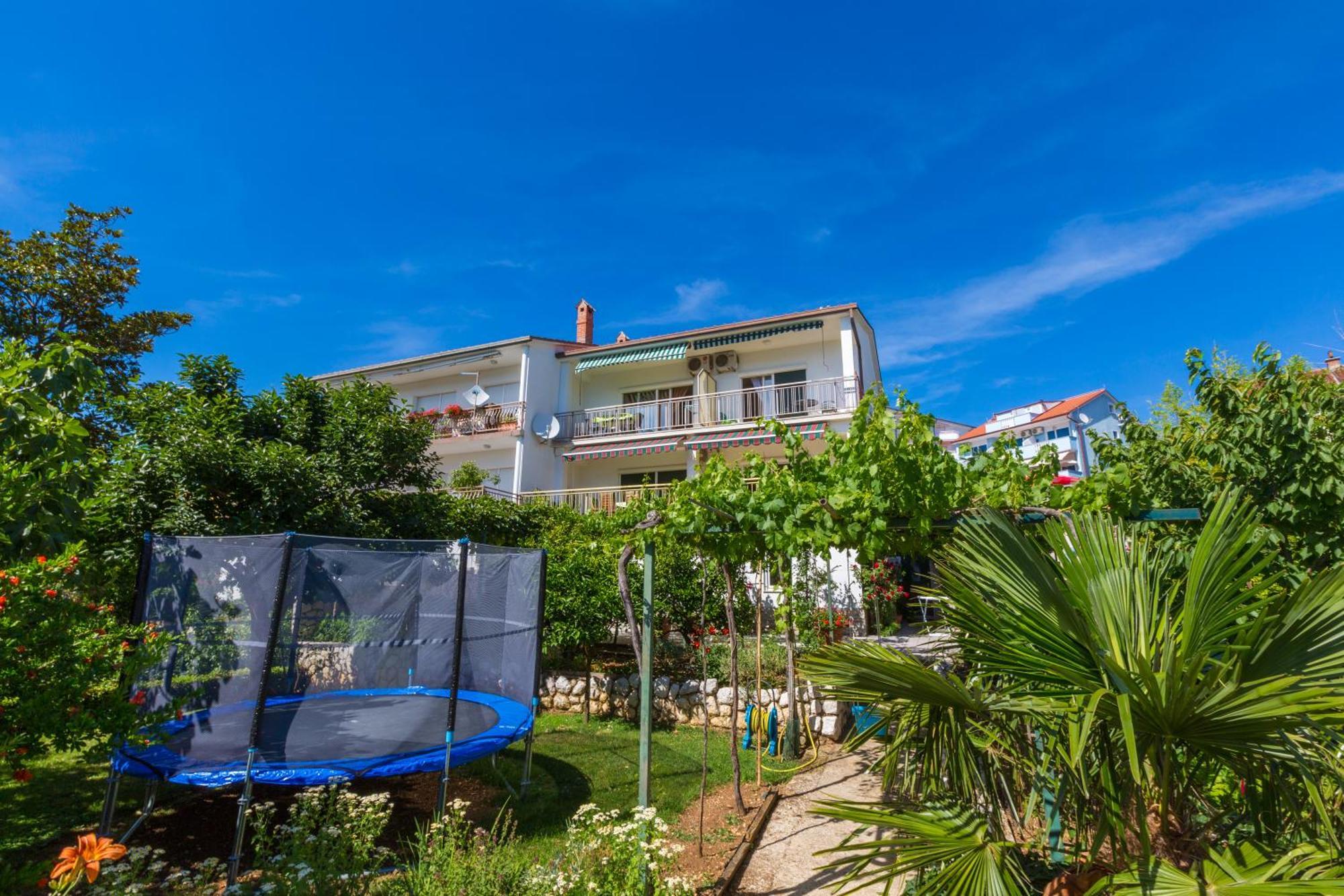 Nella. Apartamento Crikvenica Exterior foto