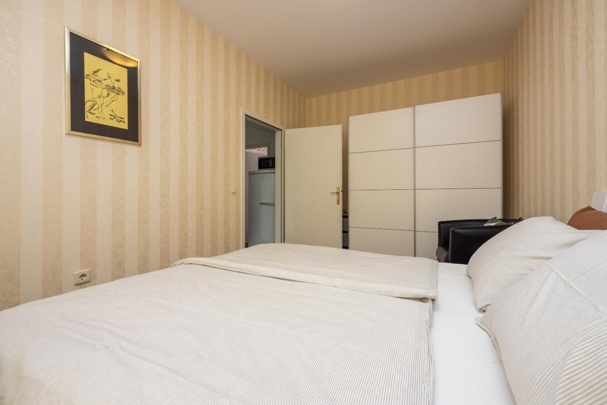 Nella. Apartamento Crikvenica Exterior foto